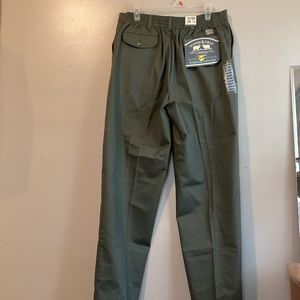 Men’s Chico Pants New With Tags Stretch Cotton. Great Christmas gift.